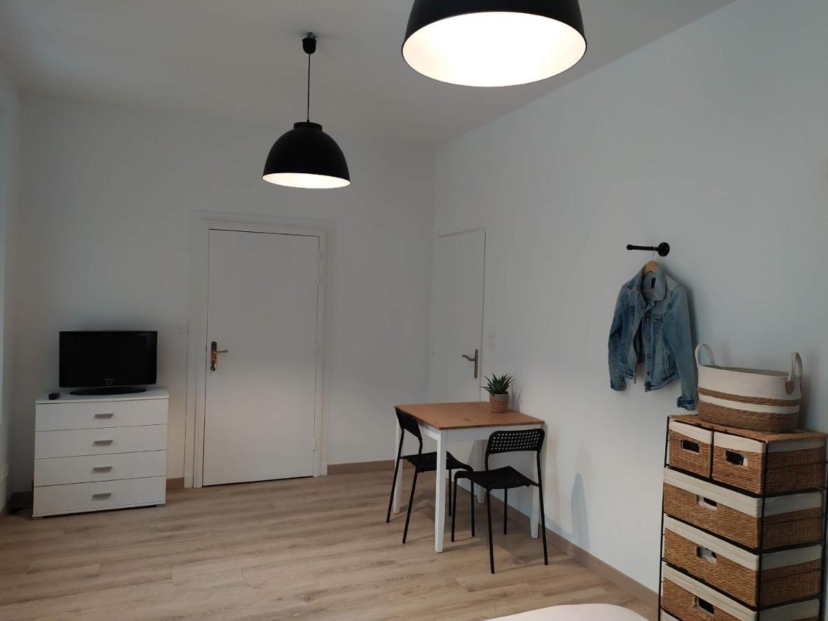 Chambre Au Coeur De Loudunアパートメント エクステリア 写真